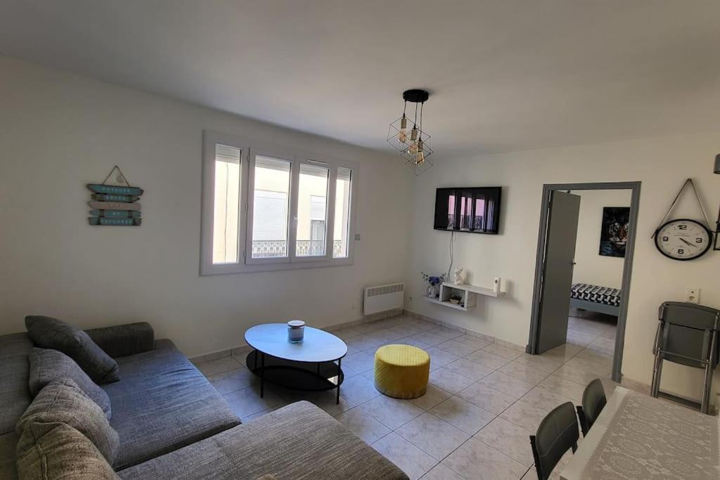 Appartement Chaleureux, Proche De La Gare 페르피냥 외부 사진
