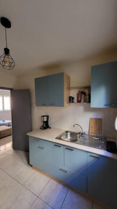 Appartement Chaleureux, Proche De La Gare 페르피냥 외부 사진